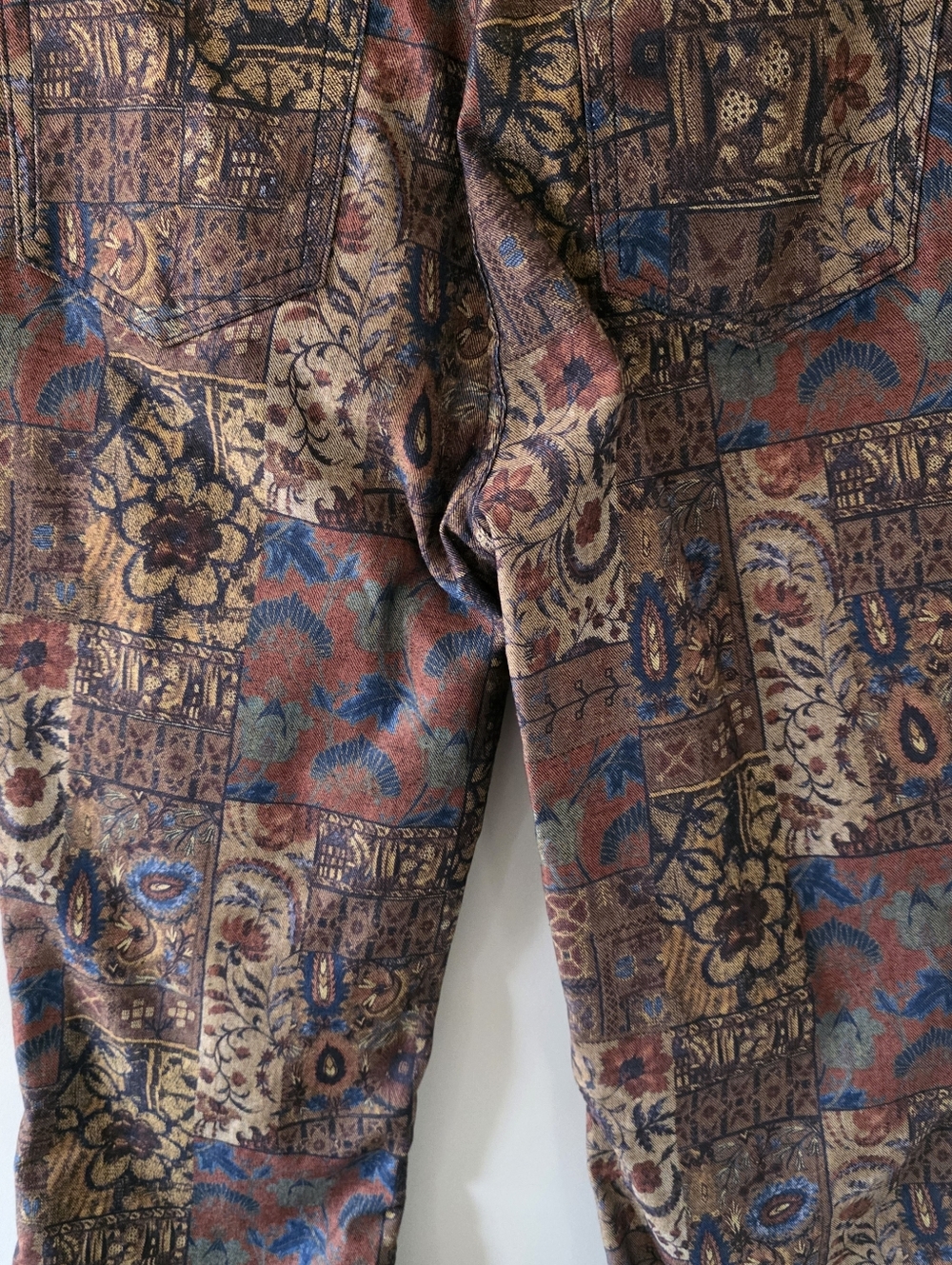 BDG 28 70s Hippie Boho Festival Paisley Tapestry Jacquard Patchwork Flare Jeans - Picture 15 of 16